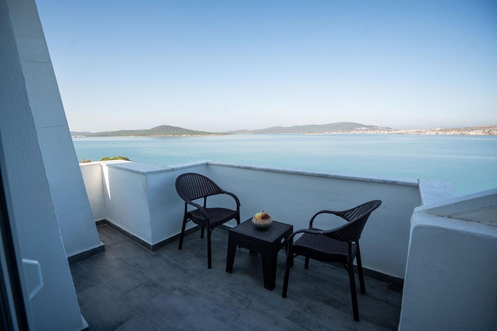 Camlik 87 Hotel Ayvalı Exterior foto